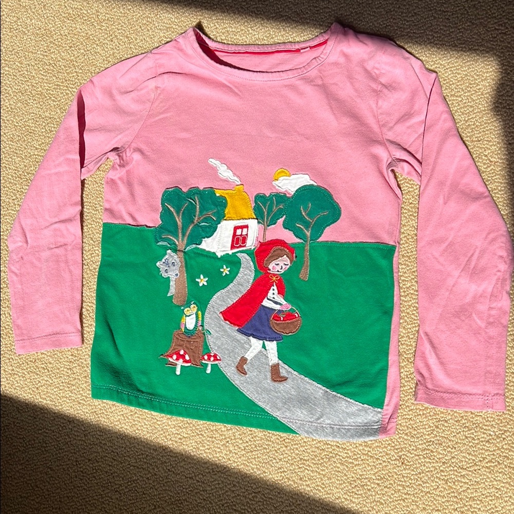 Mini Boden Little Red Riding Hood long sleeve shirt. Size 6/7youth. 100% Cotton.